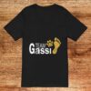Team Gassi – mit Pfote, Fußabdruck und deinen Namen - Unisex T-Shirt mit V-Ausschnitt, T-Shirts mit inspirierenden Sprüchen – Bild 2