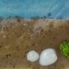 Strand und Meer auf Leinwand - 30x30 cm Epoxidharz-Kunstwerk mit Strand und Muscheln – Bild 7